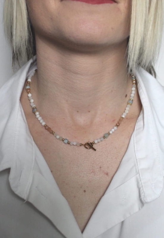 Naszyjnik PETITE kamień księżycowy, kamień słoneczny, akwamaryn, stal PVD, gold filled..jpeg
